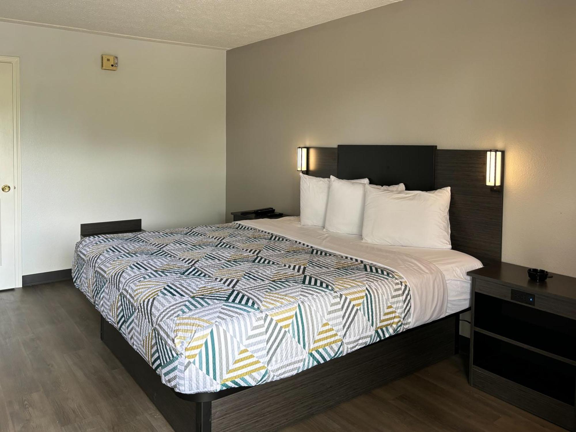 Motel 6 Richmond, Ky Eku Campus Area Eksteriør bilde
