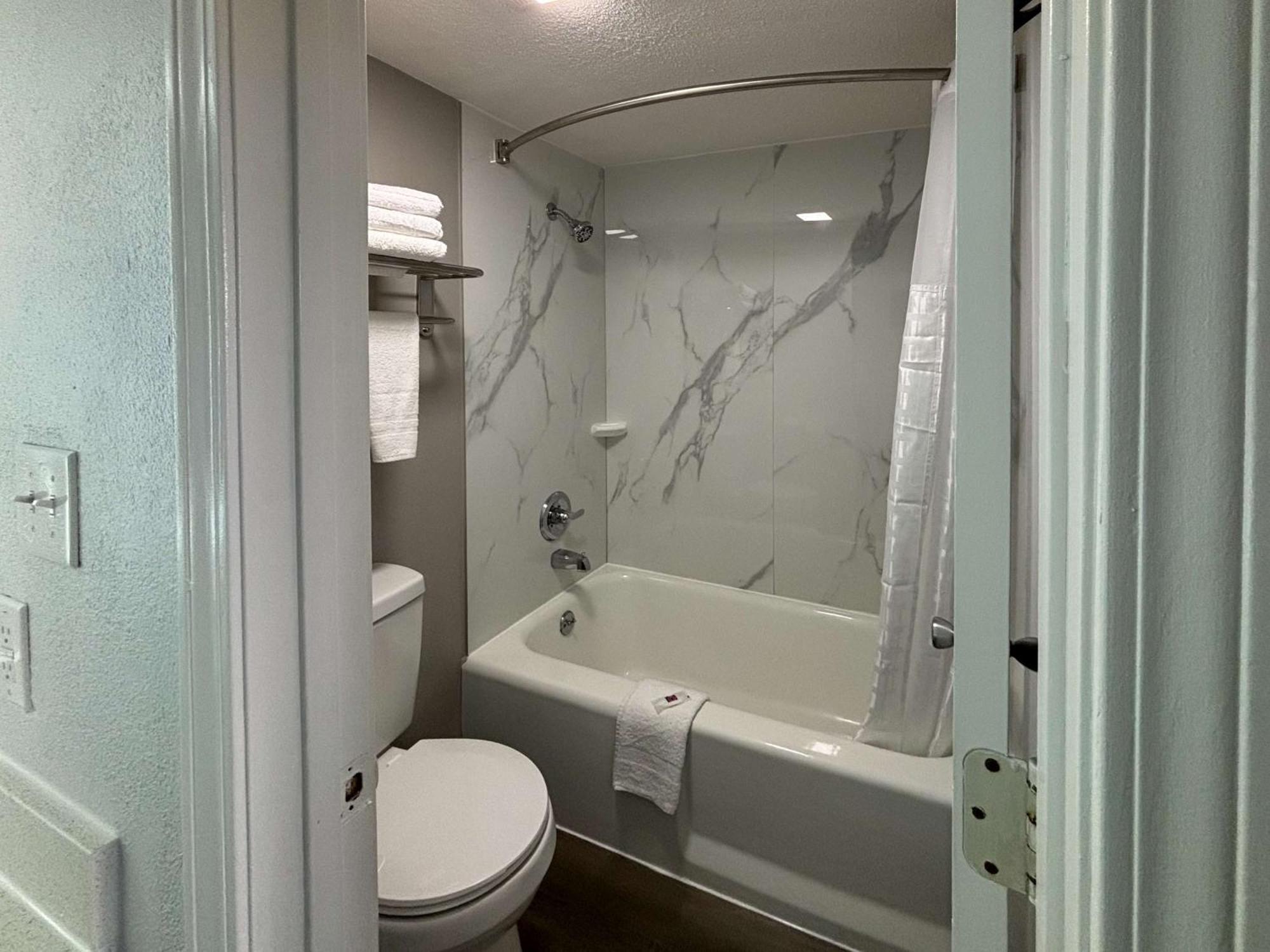 Motel 6 Richmond, Ky Eku Campus Area Eksteriør bilde