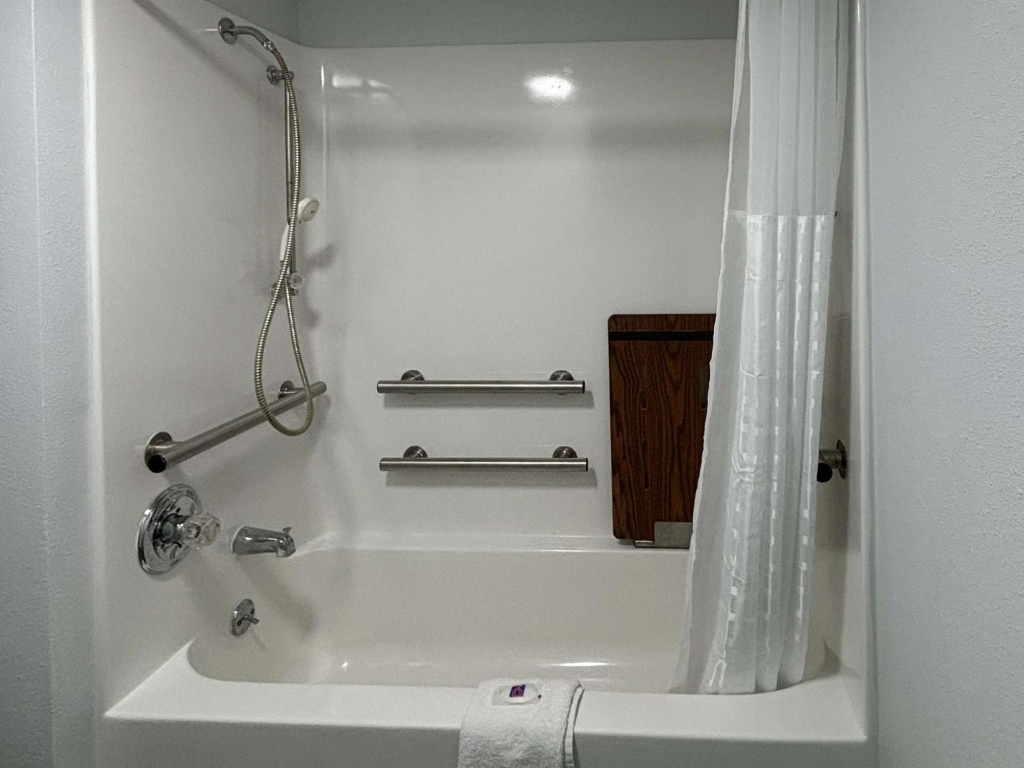 Motel 6 Richmond, Ky Eku Campus Area Eksteriør bilde