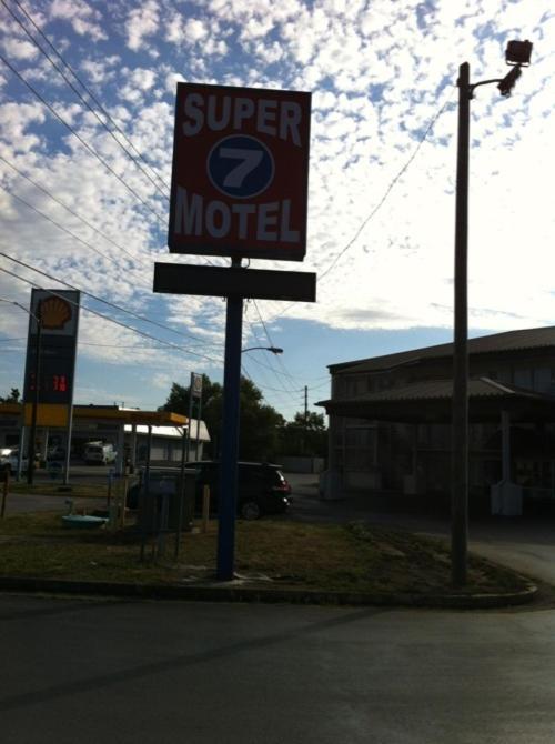 Super 7 Motel Richmond Eksteriør bilde